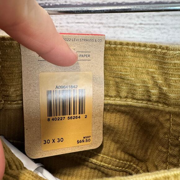 Levi's Women's Low Pro Tan Mid-Rise Corduroy Straight Leg Pants Size 30 - Picture 4 of 7